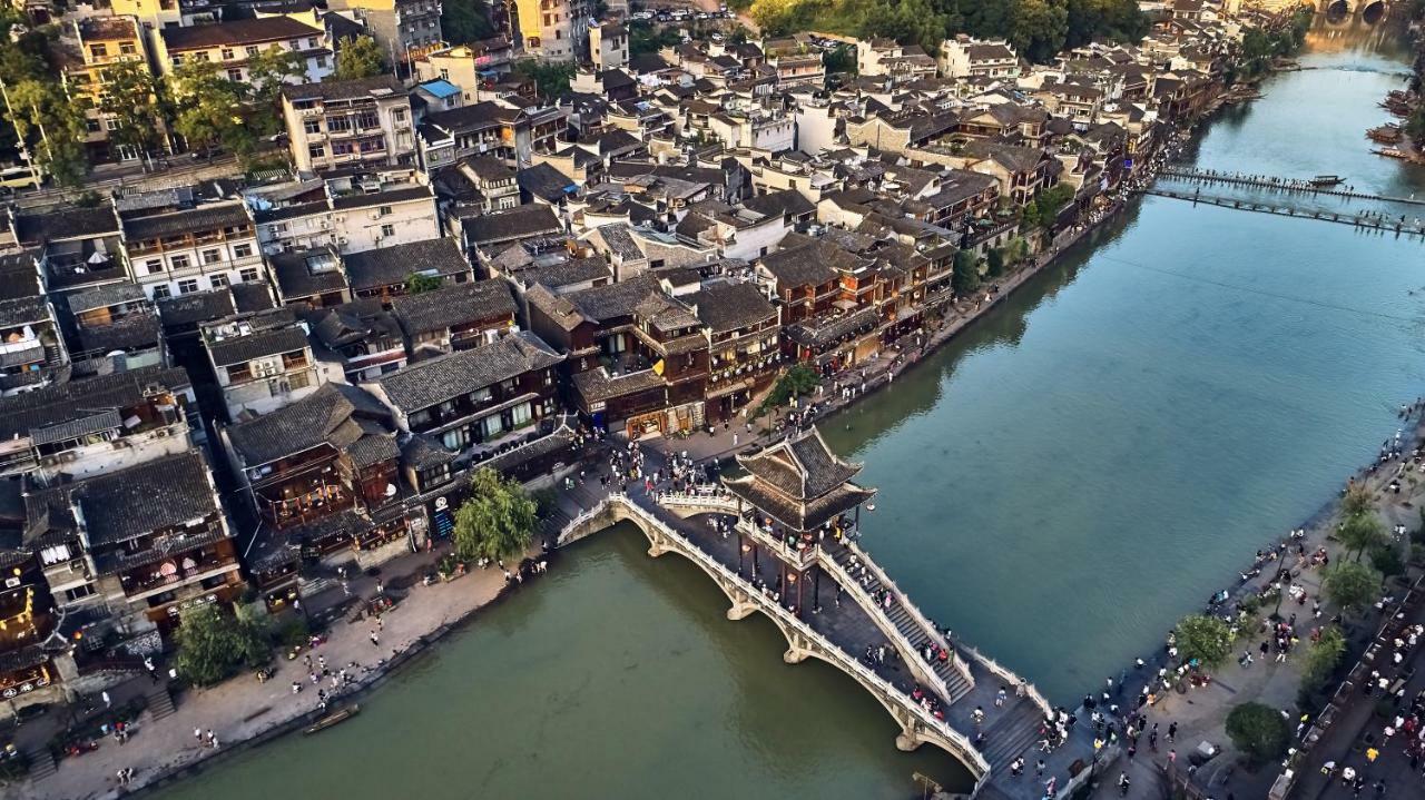 Fenghuang Slowly Time Inn Luaran gambar