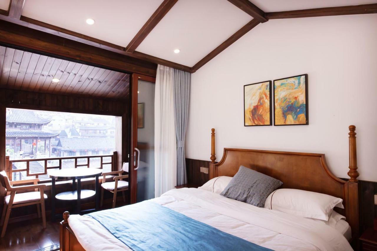 Fenghuang Slowly Time Inn Luaran gambar